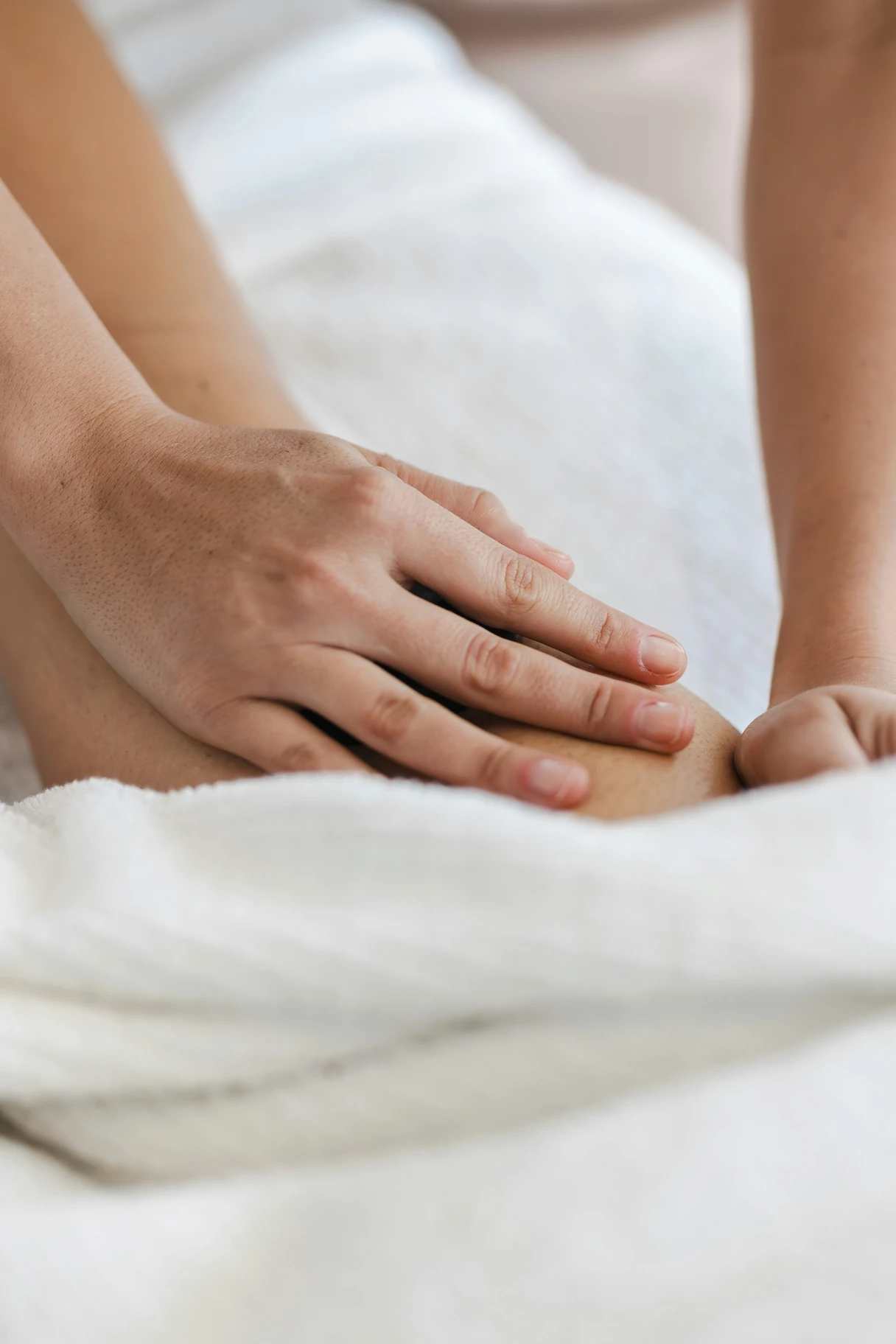 Hands-on manual therapy at ZeroInflammations.